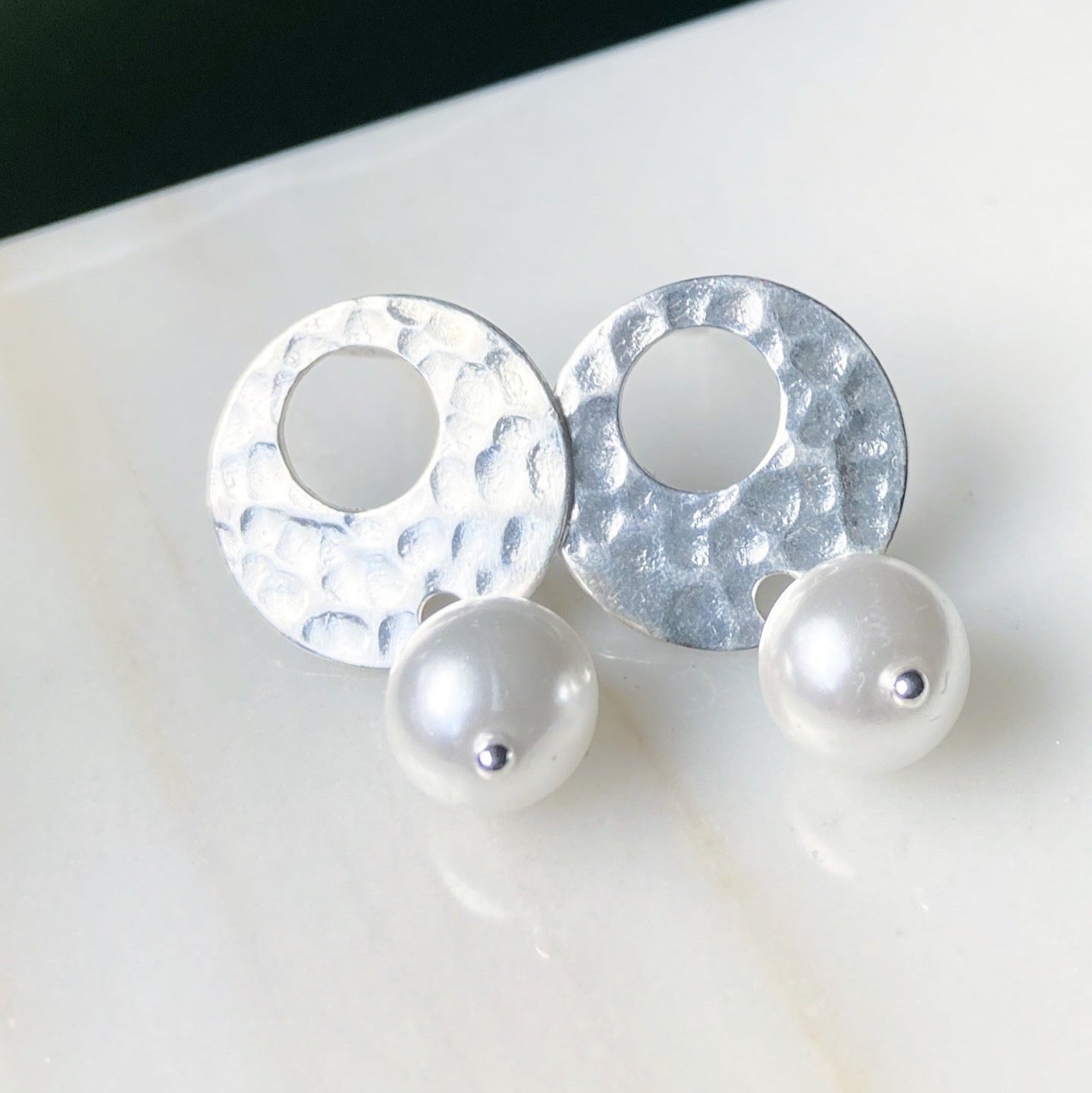 Aretes crepusculo perla