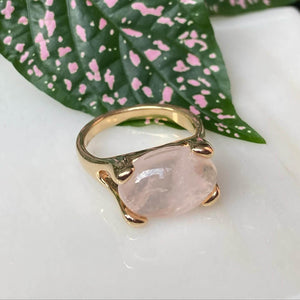 Anillo ovalo cuarzo rosa